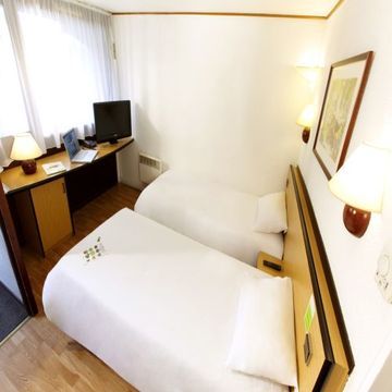 Hotel Campanile Niort La Creche