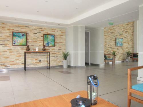 Apartamento 5451 Avenida Los Pescadores