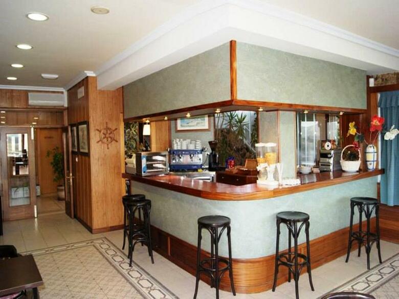 Hotel R�a De Suances