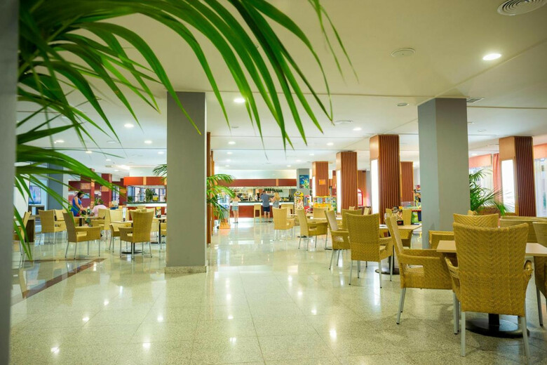Hotel Alegria Fenix Family