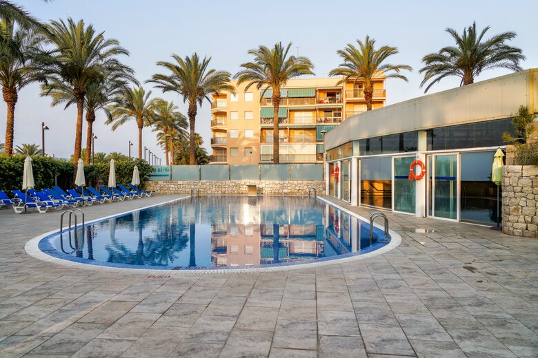 Hotel Senator �guilas