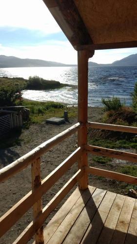 Caba�as Lago Huillinco