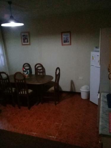 Hostal Y Caba�as De Los Reyes