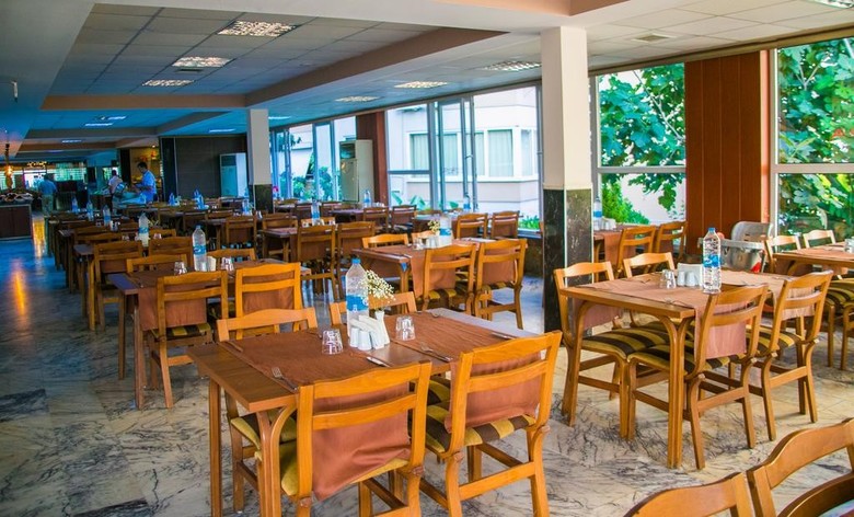 Armas Prestige Hotel