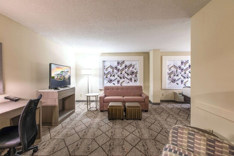 Hotel Wingate By Wyndham Concord