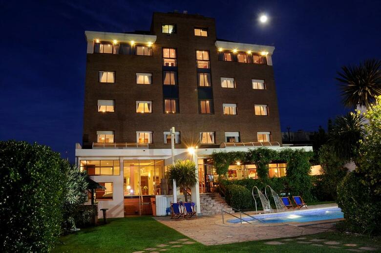 Hotel �ik�n Spa And Business Center