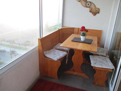 Avenida Del Mar Apartment