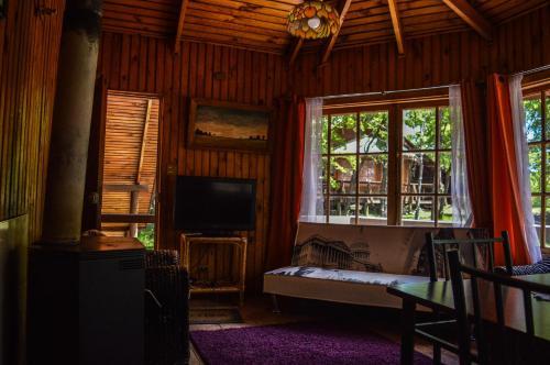 Albergue Hostal Y Caba�as Los �irres