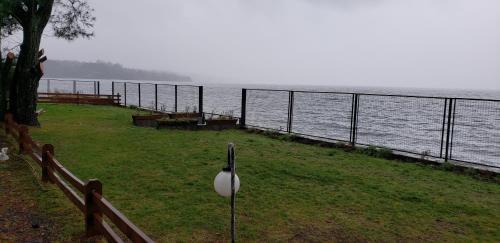 Casas Borde Lago