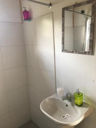 Hostal Monte Campamento Hostel