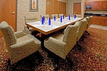 Hotel Holiday Inn Express Syracuse-fairgrounds
