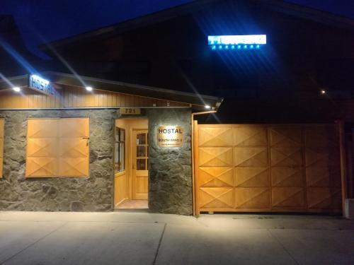 Hostal South Wind Hostel II