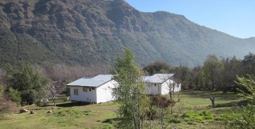Posada Los Nogales De Roan Jas�