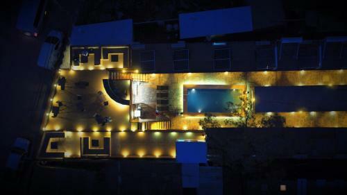 Hotel Y Restaurante La Manada Del Desierto