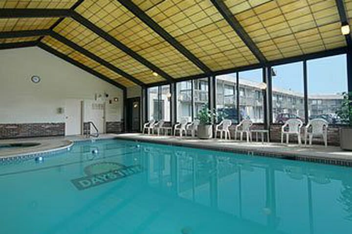 Hotel Days Inn Hyannis