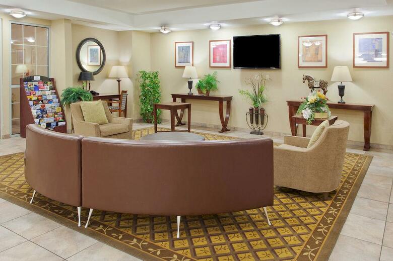 Hotel Candlewood Suites Lexington