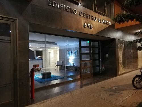 Apartamento Depto Estudio Centro Blanco 1811