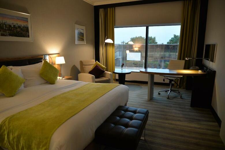 Hotel Holiday Inn Al Salam