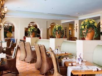 Hotel Sofitel Al Hamra
