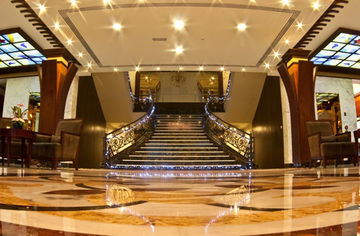 Royal Crown Hotel & Suites