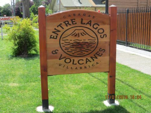 Caba�as Entre Lagos Y Volcanes