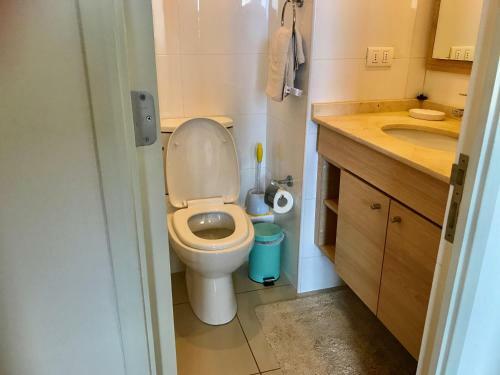Re�aca Montemar Apartments