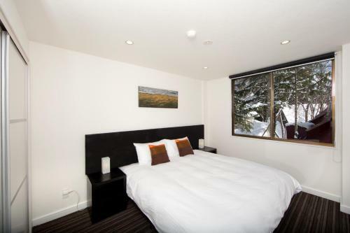 Sky Park Happo Apartment