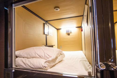 Capsule Hotel Hakodate