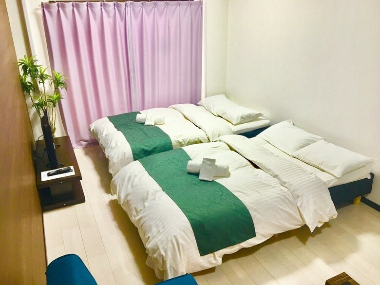 Apartamentos Hiroshima Crane Peace Tower