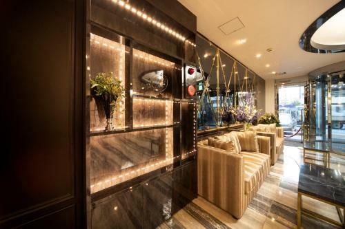The Grandeur Hotel