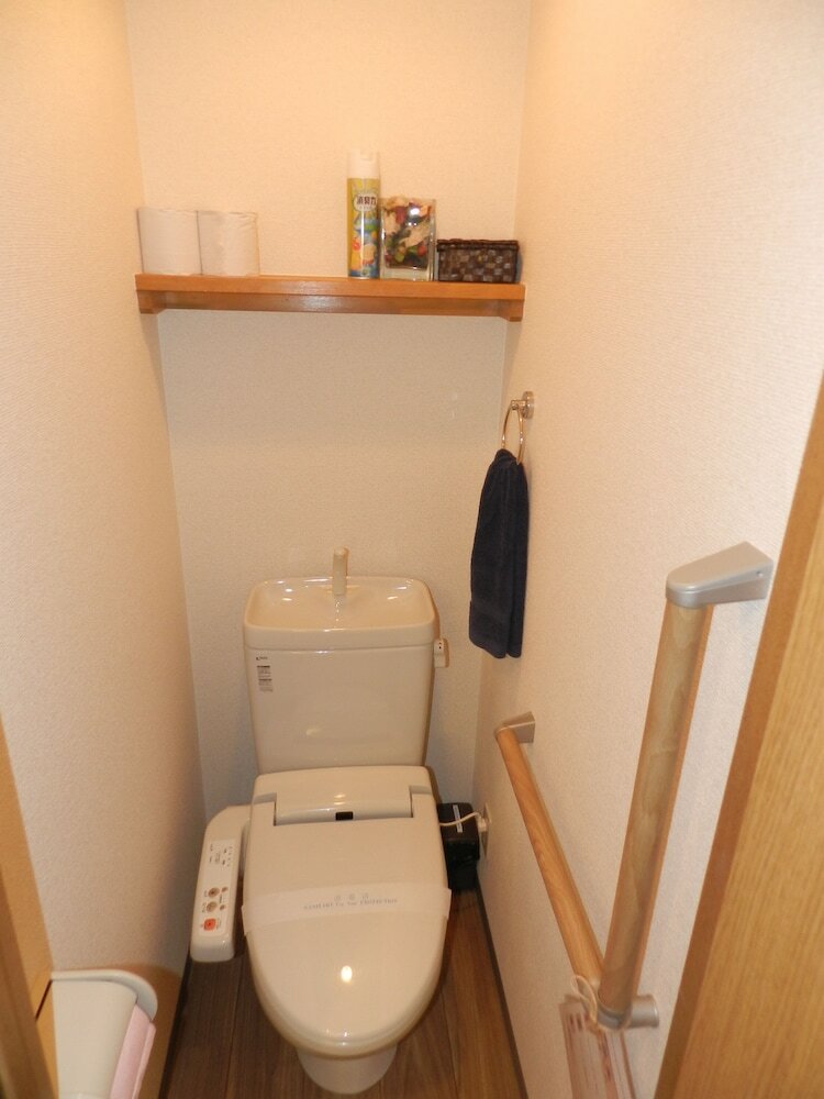 Hostal A & M House Enmachi