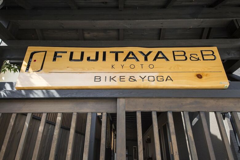Hostal Fujitaya Bnb