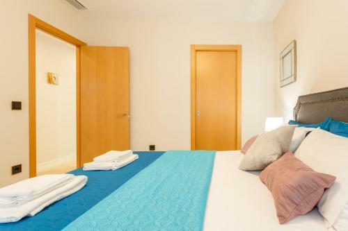 Apartamentos El Sabio Y El Juglar