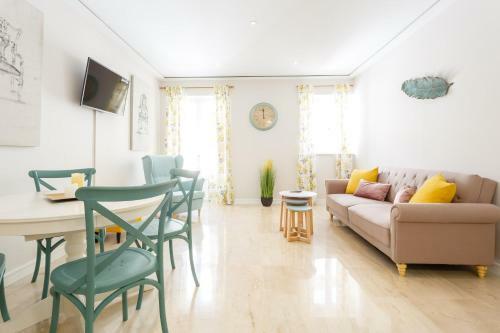 Apartamentos El Sabio Y El Juglar