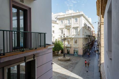 Apartamentos El Sabio Y El Juglar