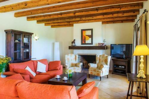 Cala Ferrera Villa Sleeps 10 Pool Air Con Wifi