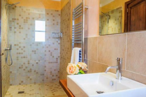 Cala Ferrera Villa Sleeps 10 Pool Air Con Wifi