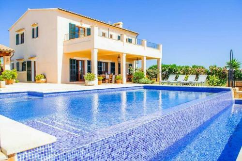 Cala Ferrera Villa Sleeps 10 Pool Air Con Wifi
