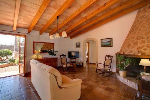 Cala Ferrera Villa Sleeps 4 Pool Wifi