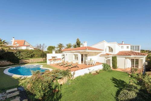 Cala Llonga Villa Sleeps 6 Air Con Wifi