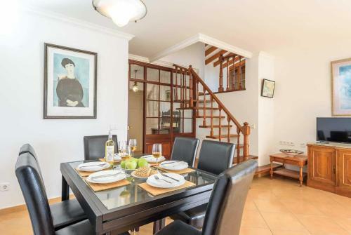 Cala Llonga Villa Sleeps 6 Air Con Wifi