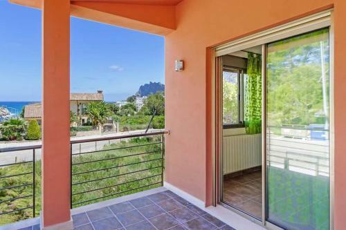 Cala San Vicente Villa Sleeps 10 Pool Air Con Wifi