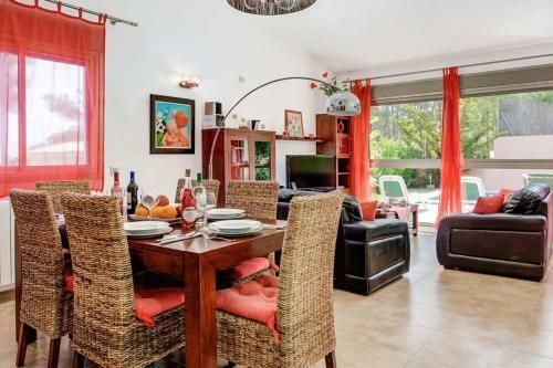 Cala San Vicente Villa Sleeps 10 Pool Air Con Wifi