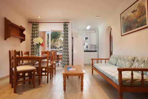 Cala San Vicente Villa Sleeps 4 Pool