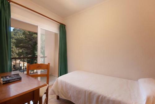 Cala San Vicente Villa Sleeps 4 Pool