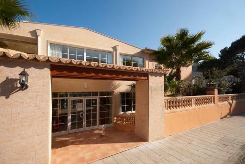 Cala San Vicente Villa Sleeps 4 Pool