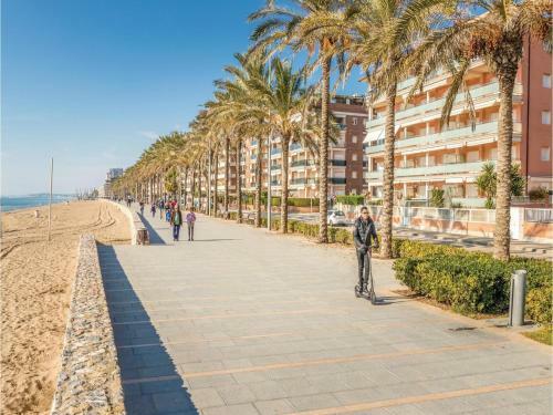Three-bedroom Holiday Home In Calafell