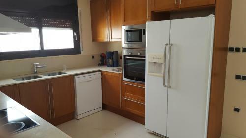 Villa Casa En Calafell Con Piscina Privada!!