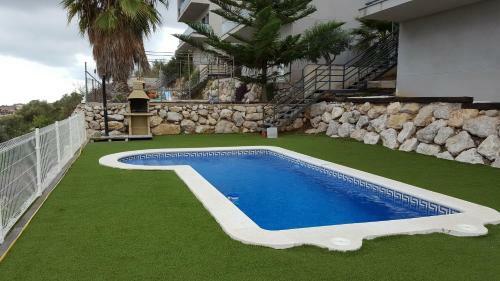 Villa Casa En Calafell Con Piscina Privada!!