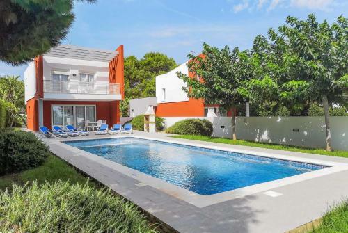 Urbanitzacio Tamarinda Villa Sleeps 6 Air Con Wifi